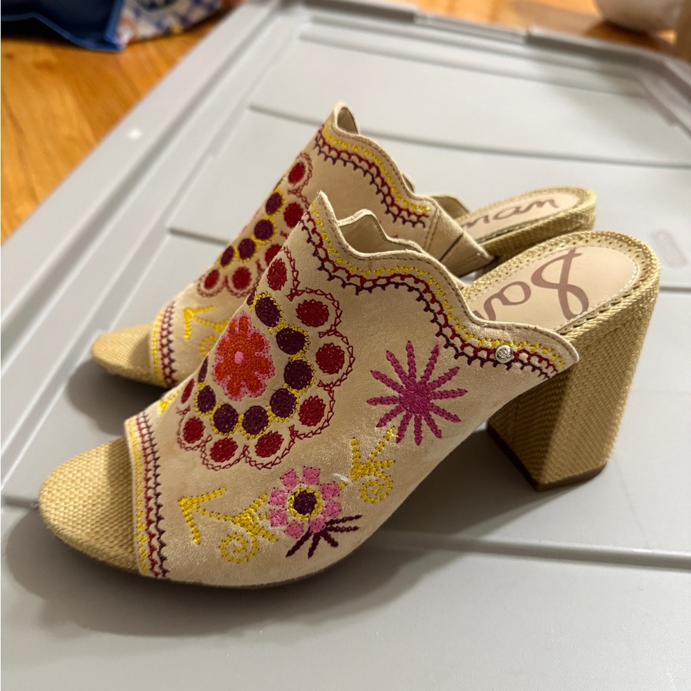 Sam Edelman Embroidered Mules - Cream and Pink